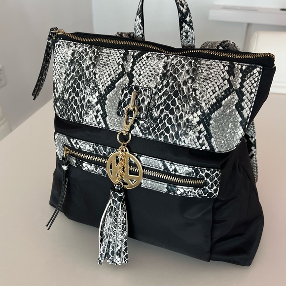BRAND NEW VERY STYLISH KATE LANDRY BACKPACK PURSE BAG BLACK/SNAKE SKIN PRINT - Picture 3 of 10